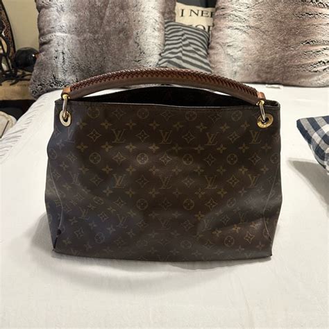 louis vuitton roseville bags.